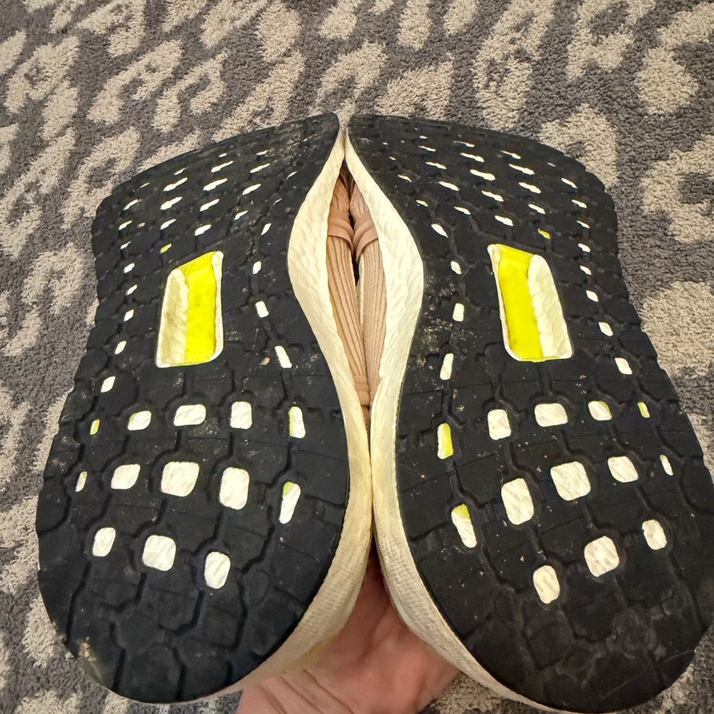 adidas Women's Ultraboost Stella McCartney - Picture 6 of 7